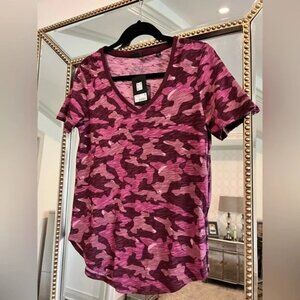 ATM Port/Pink Camouflage tee size M  NWT